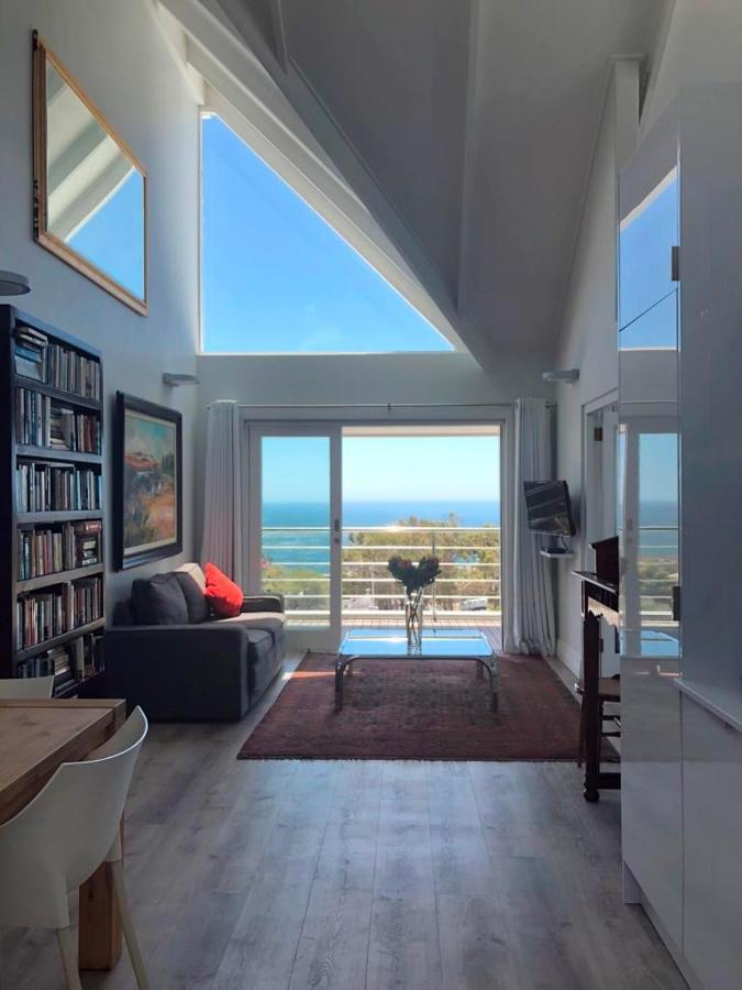 Camps Bay Loft With Stunning Mountain And Ocean Views Apartment Cape Town Exterior photo